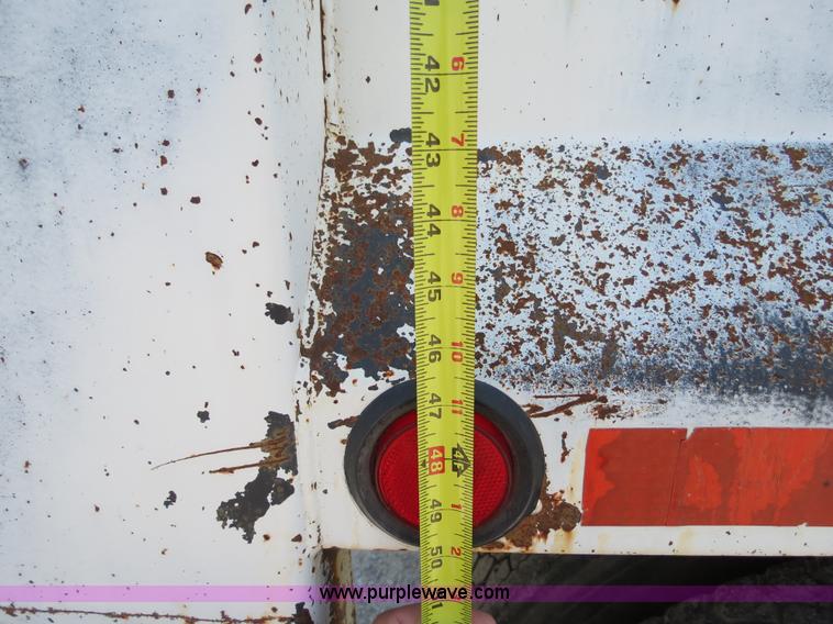 image for item B2443 1994 Volvo White GMC ACL dump truck