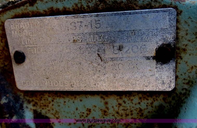 image for item B2444 1981 Ford F600 winch truck