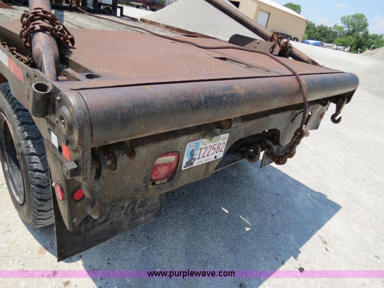 image for item B2444 1981 Ford F600 winch truck