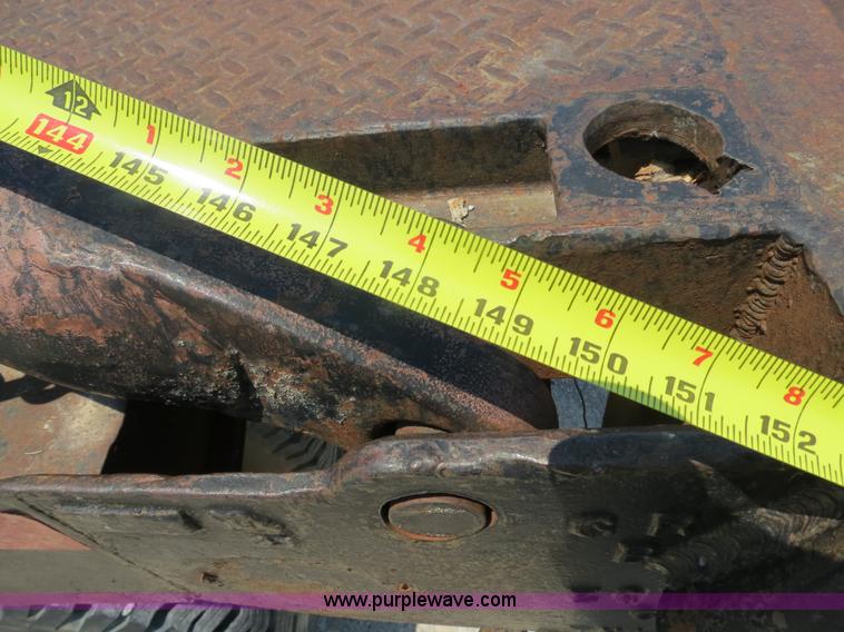 image for item B2444 1981 Ford F600 winch truck