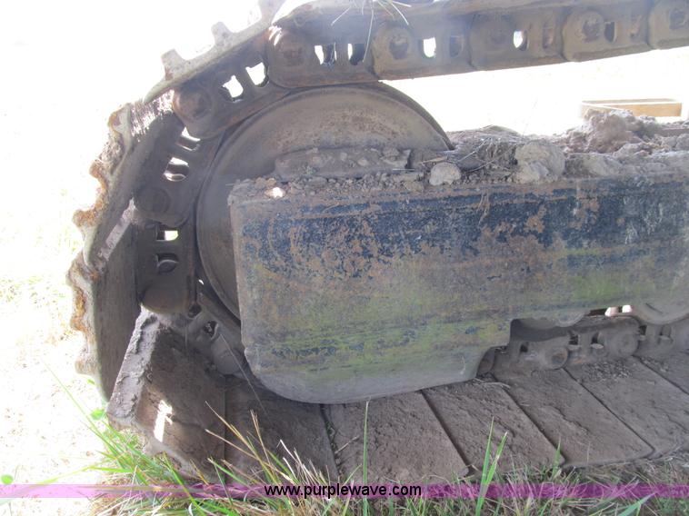 image for item B2764 1983 Caterpillar 225 excavator