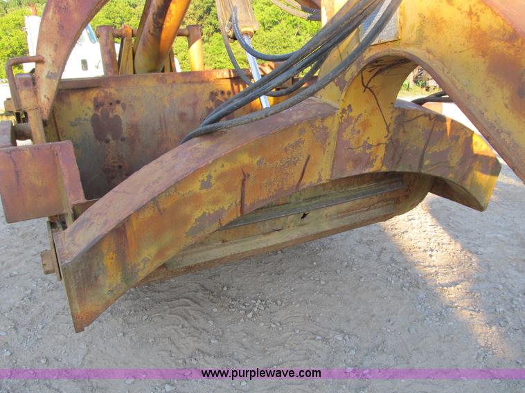 image for item B2766 Letourneau D 5.5 yd. pull behind scraper