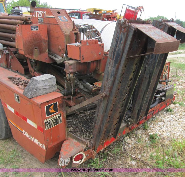 image for item B2781 1996 Ditch Witch JT2511 directional drill