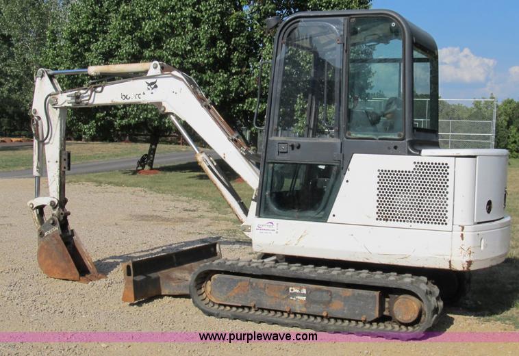 image for item B2788 1997 Bobcat 331 compact excavator
