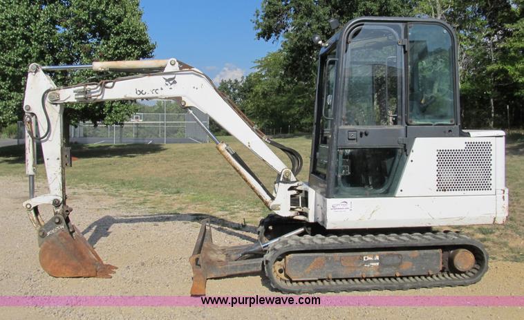 image for item B2788 1997 Bobcat 331 compact excavator