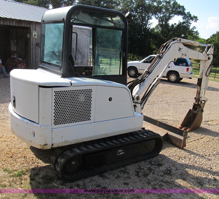 image for item B2788 1997 Bobcat 331 compact excavator