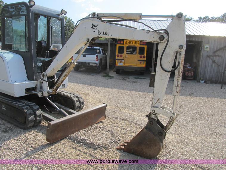 image for item B2788 1997 Bobcat 331 compact excavator
