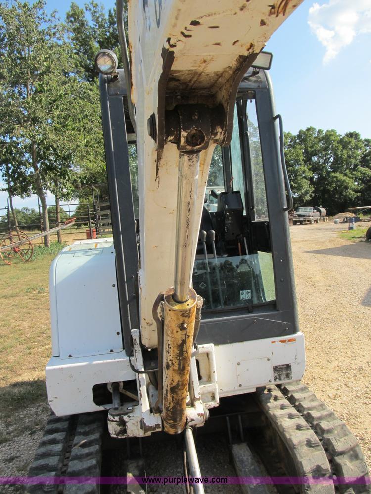 image for item B2788 1997 Bobcat 331 compact excavator