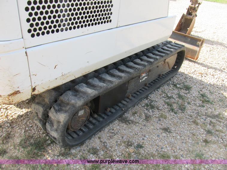 image for item B2788 1997 Bobcat 331 compact excavator