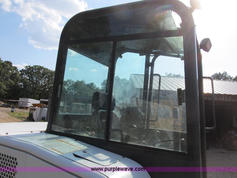 image for item B2788 1997 Bobcat 331 compact excavator