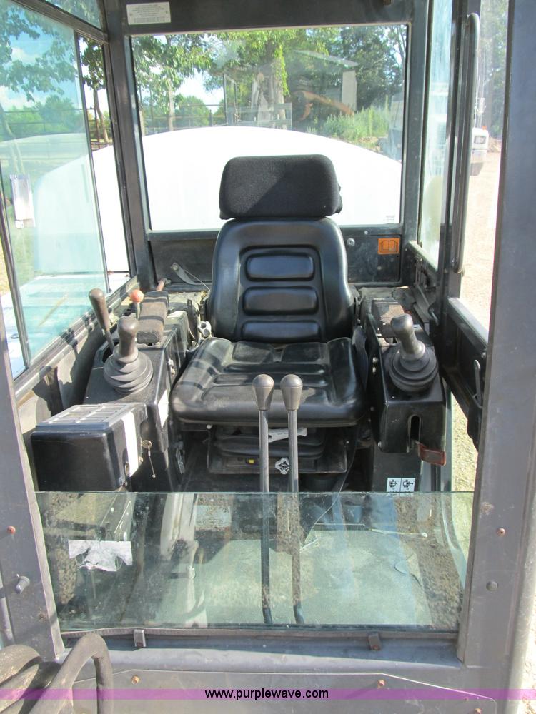 image for item B2788 1997 Bobcat 331 compact excavator