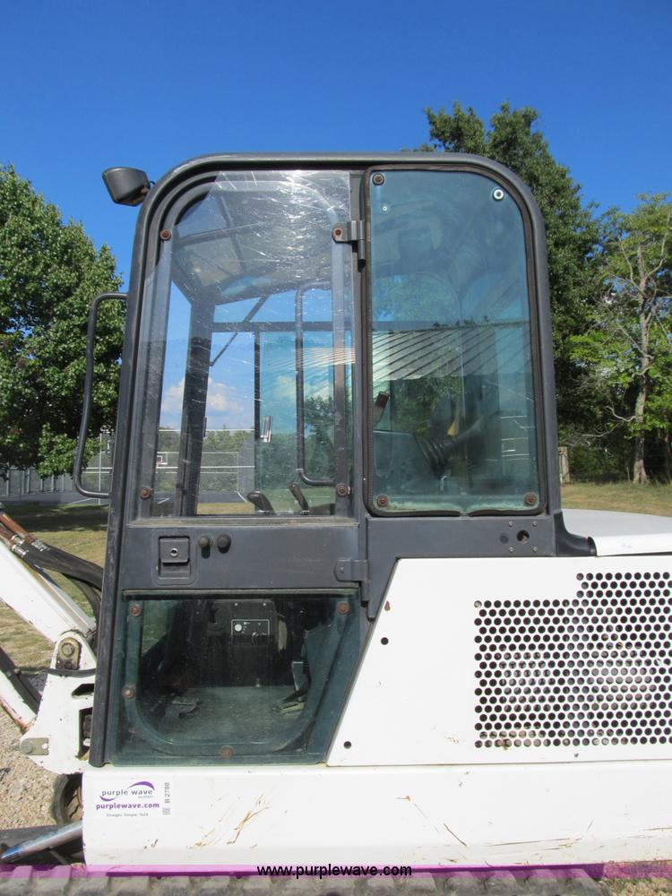 image for item B2788 1997 Bobcat 331 compact excavator