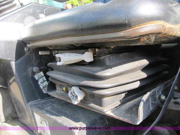 image for item B2788 1997 Bobcat 331 compact excavator