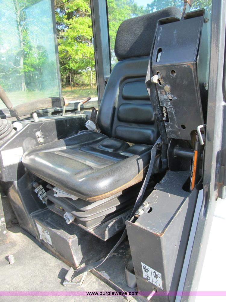 image for item B2788 1997 Bobcat 331 compact excavator