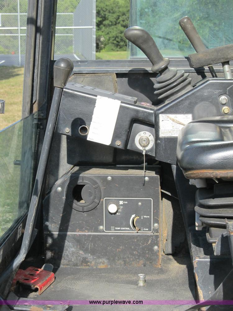 image for item B2788 1997 Bobcat 331 compact excavator