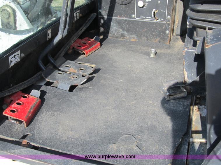 image for item B2788 1997 Bobcat 331 compact excavator