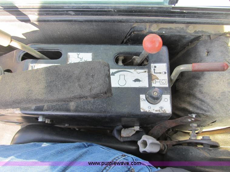 image for item B2788 1997 Bobcat 331 compact excavator