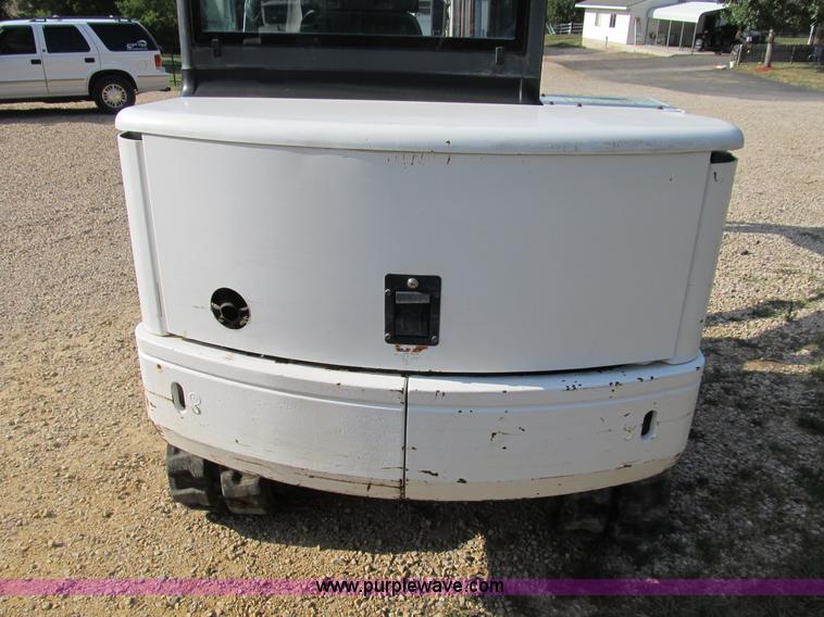 image for item B2788 1997 Bobcat 331 compact excavator