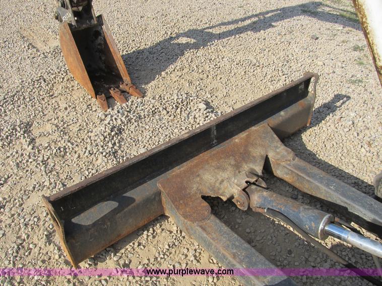 image for item B2788 1997 Bobcat 331 compact excavator