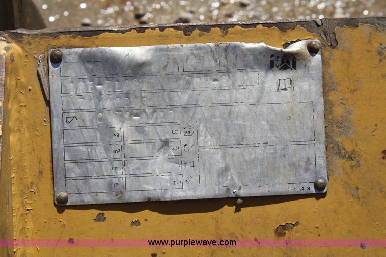 image for item B6622 Hydraulic thumb attachment for Caterpillar 320 excavator