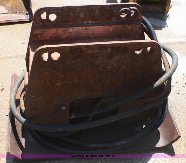 image for item B6640 Vibratory compactor backhoe attachment