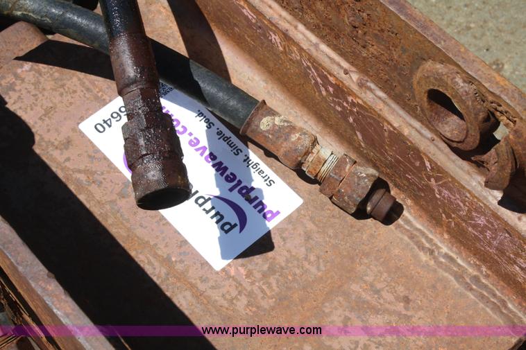 image for item B6640 Vibratory compactor backhoe attachment