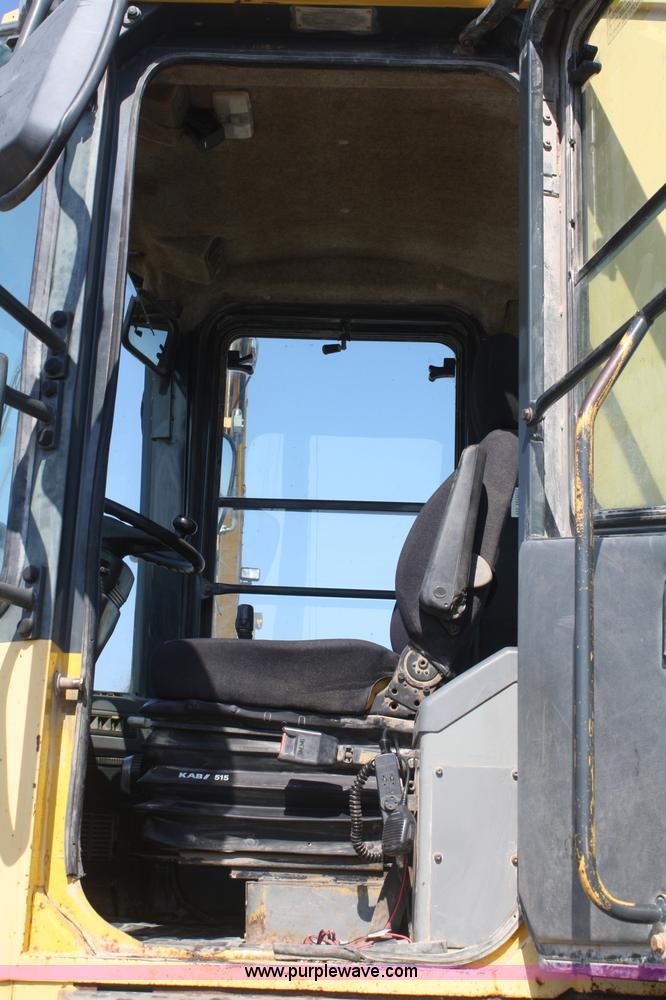 image for item B6811 2000 Komatsu WA320-3MC wheel loader