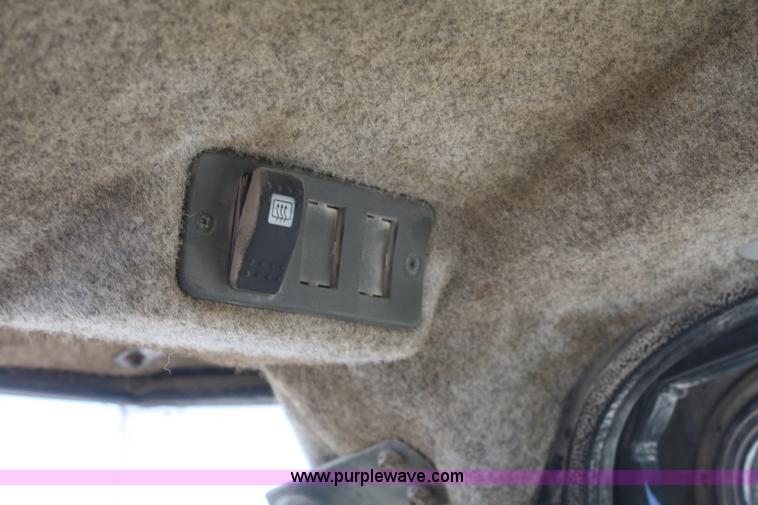 image for item B6811 2000 Komatsu WA320-3MC wheel loader