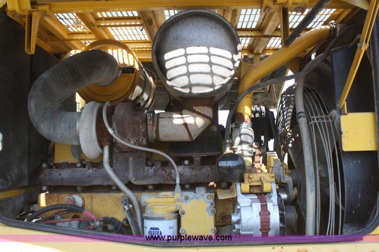 image for item B6811 2000 Komatsu WA320-3MC wheel loader