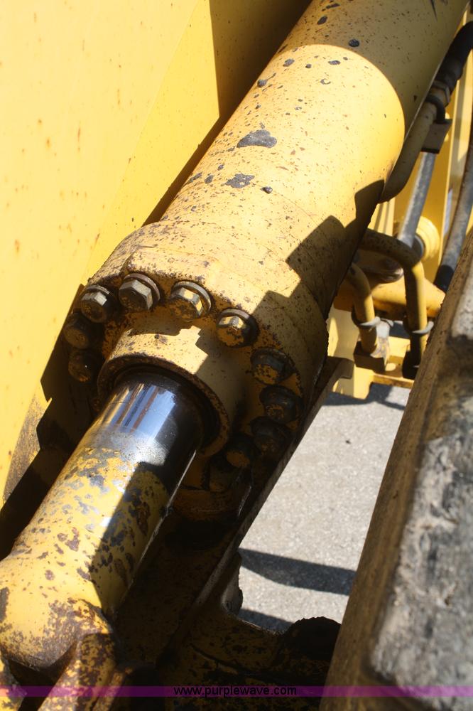 image for item B6811 2000 Komatsu WA320-3MC wheel loader