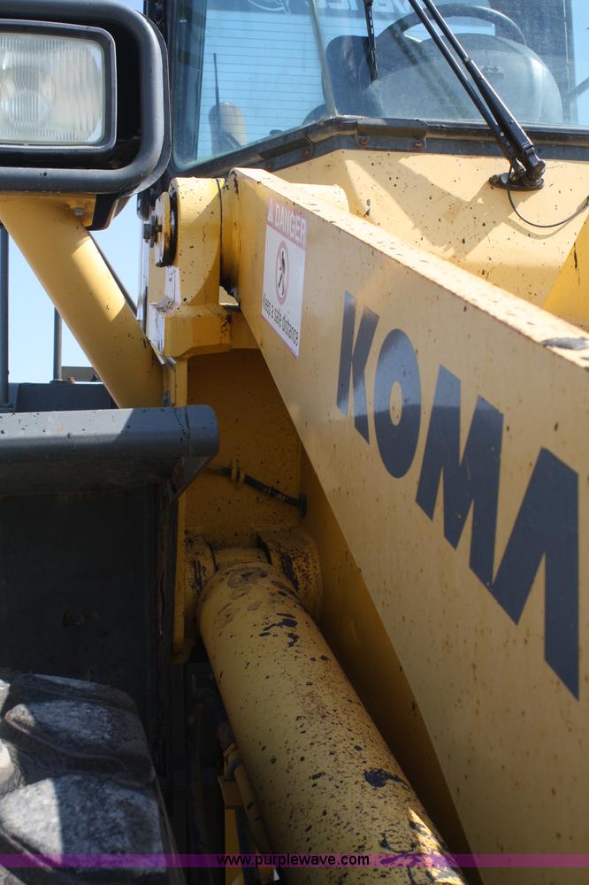 image for item B6811 2000 Komatsu WA320-3MC wheel loader