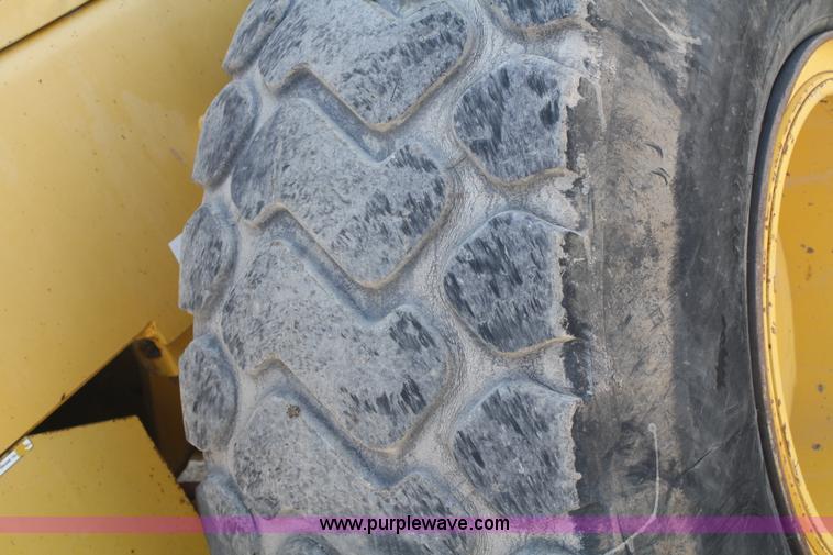 image for item B6811 2000 Komatsu WA320-3MC wheel loader
