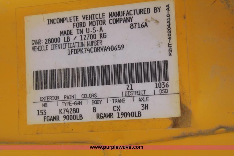 image for item B6822 1994 Ford F700 dump truck