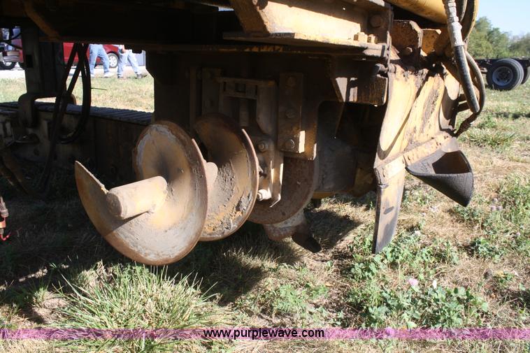 image for item B6833 Gomaco GT6200 curb machine