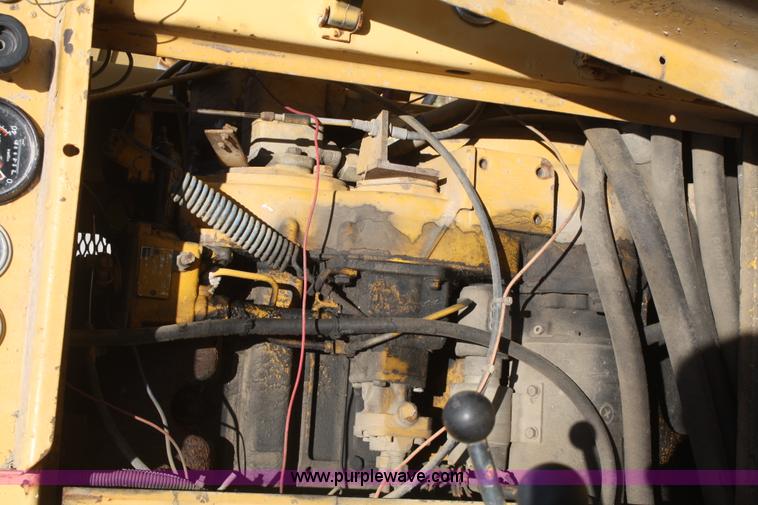 image for item B6833 Gomaco GT6200 curb machine