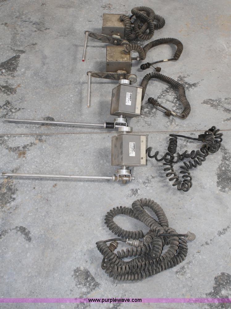 image for item B6833 Gomaco GT6200 curb machine