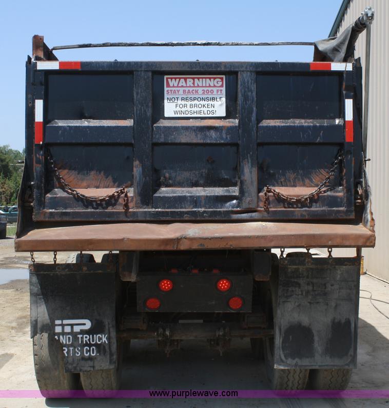 image for item B6848 1999 26' end dump trailer