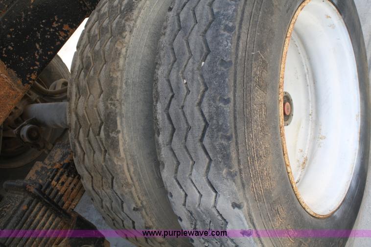 image for item B6848 1999 26' end dump trailer