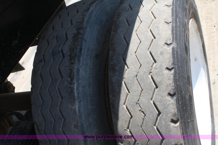 image for item B6848 1999 26' end dump trailer