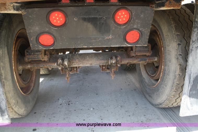 image for item B6848 1999 26' end dump trailer