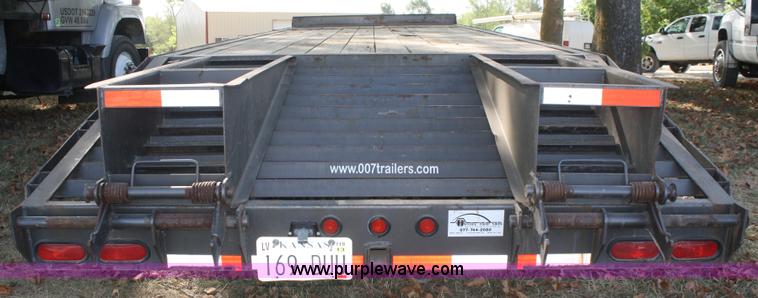 image for item B6850 2006 Performance tandem axle trailer