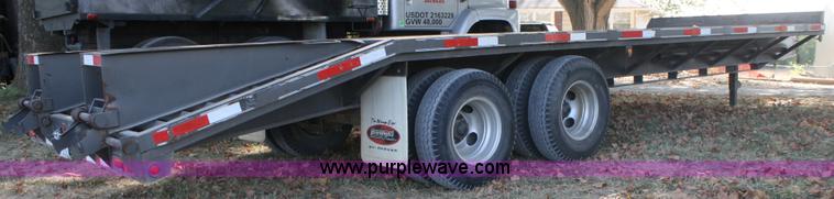 image for item B6850 2006 Performance tandem axle trailer