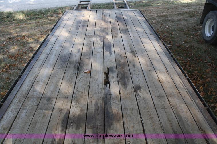 image for item B6850 2006 Performance tandem axle trailer