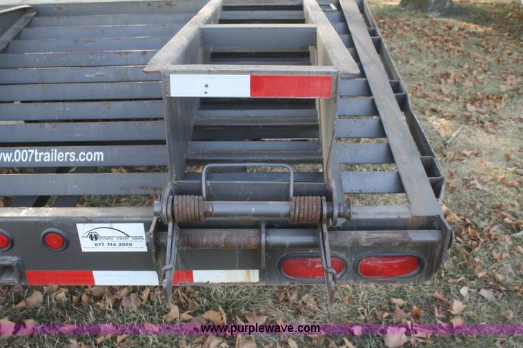 image for item B6850 2006 Performance tandem axle trailer