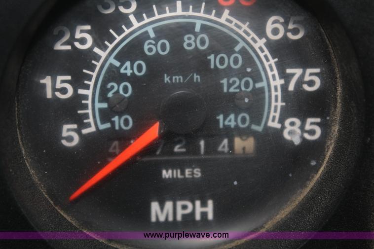 image for item B6851 1989 International 2375 dump truck