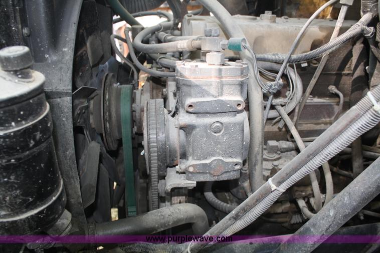 image for item B6851 1989 International 2375 dump truck