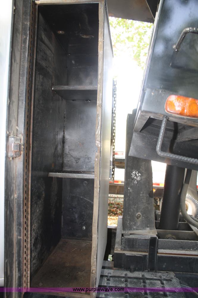 image for item B6851 1989 International 2375 dump truck