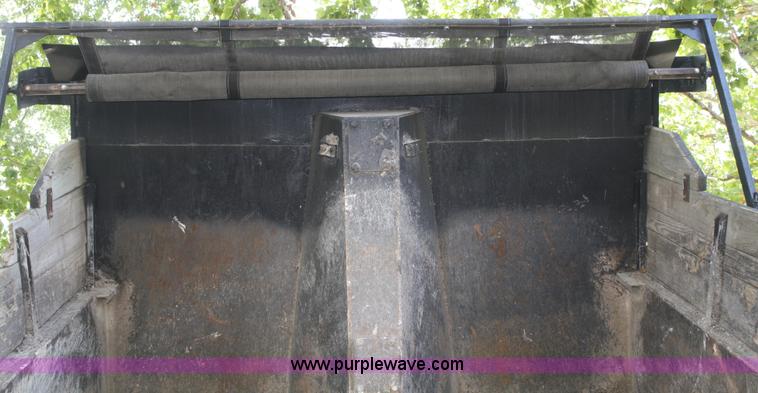 image for item B6851 1989 International 2375 dump truck