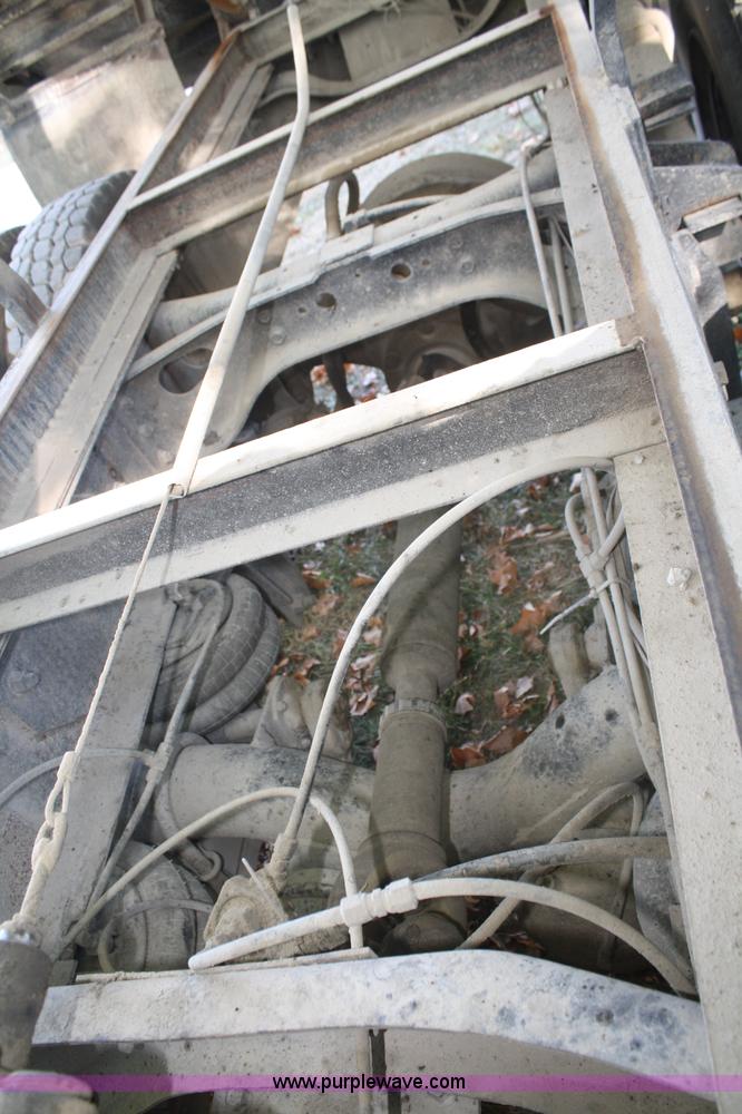 image for item B6851 1989 International 2375 dump truck