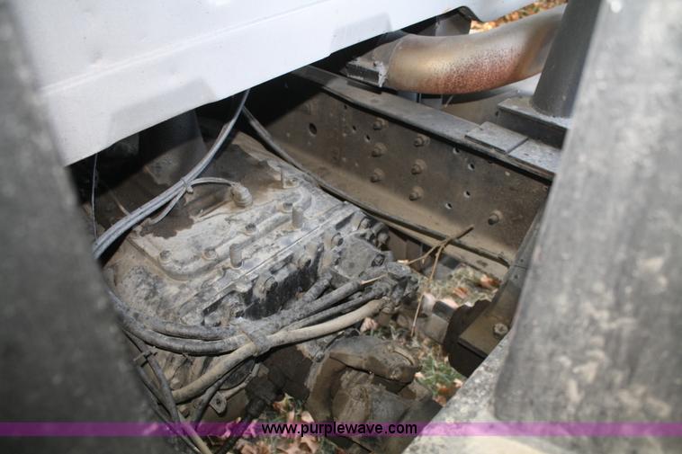 image for item B6851 1989 International 2375 dump truck